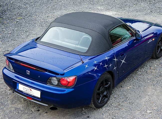 Profile: Honda S2000 with the CURRUS® LINE convertible top (RENOLIT Flexglas® in green tint)